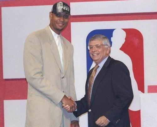 状态低迷更 状态低迷更