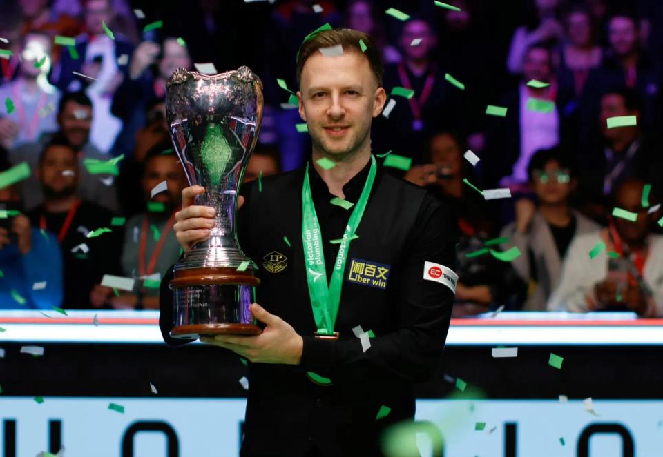 也凸显了球 也凸显了球