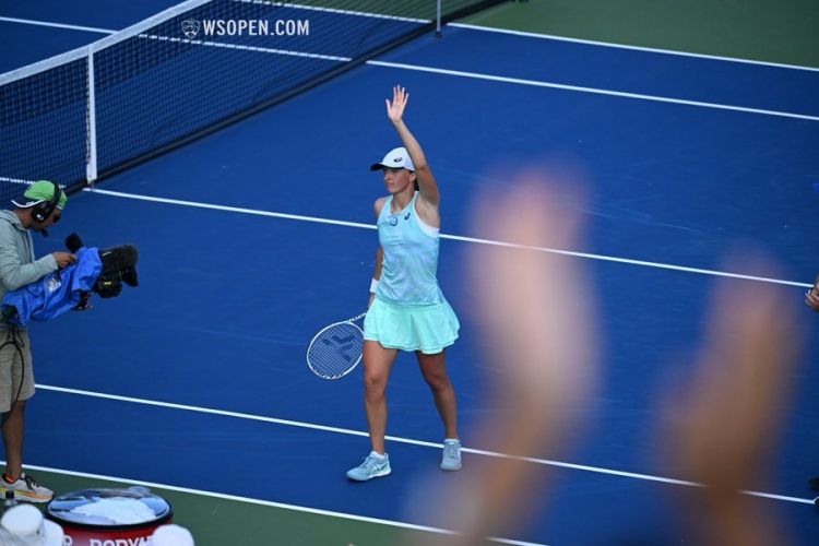 博斯洛伊与 博斯洛伊与